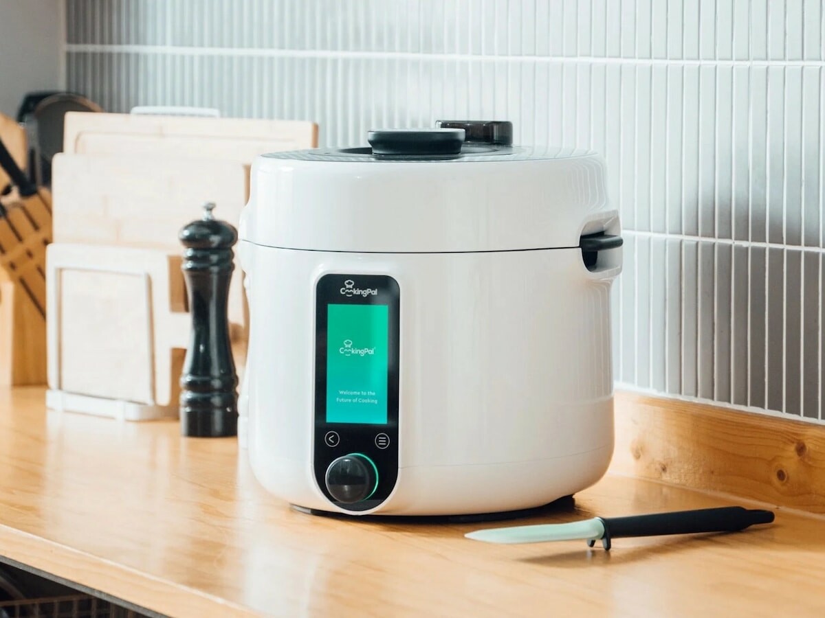 CookingPal Pronto smart pressure cooker has 8-in-1 functionality & an air fryer attachment