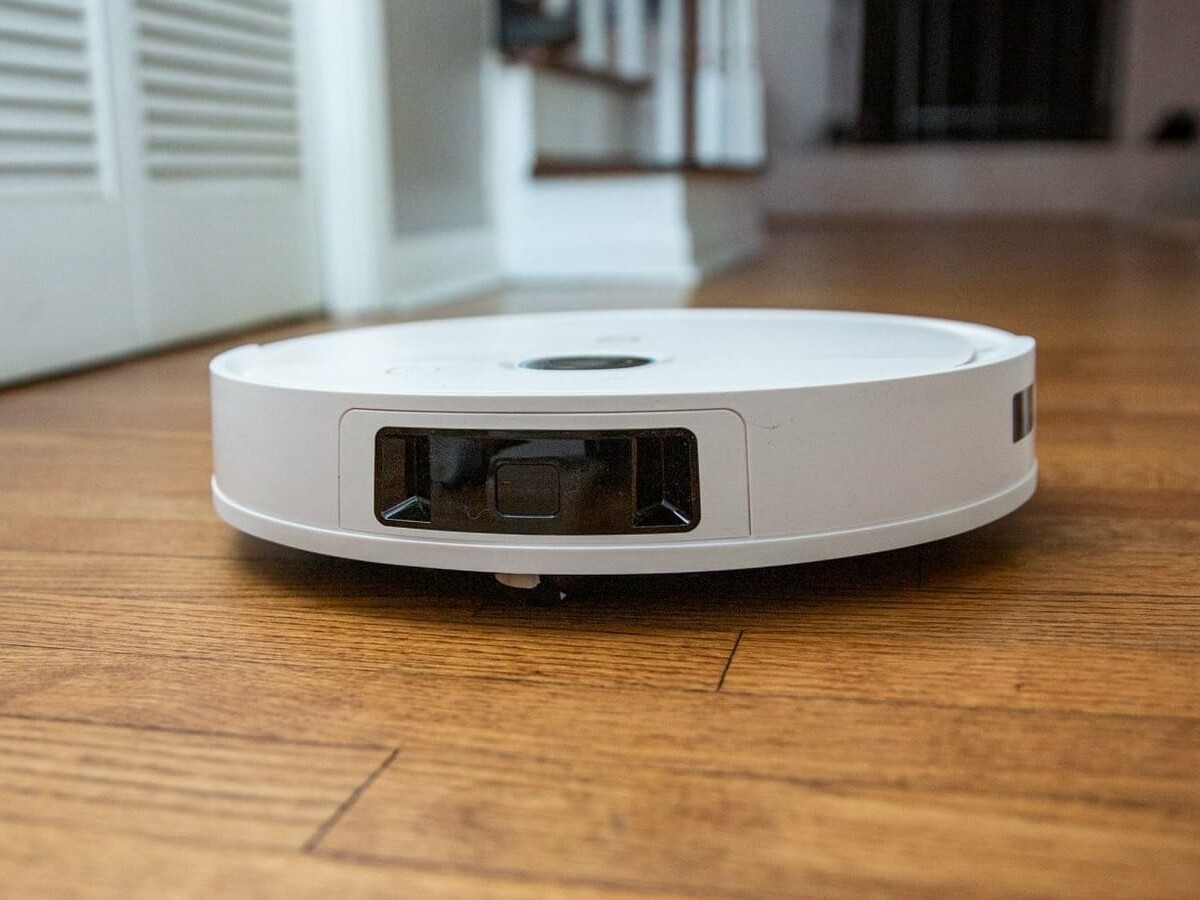 Yeedi Vac 2 Pro robot vacuum and mop combo cleans like hand mopping, but 5x faster